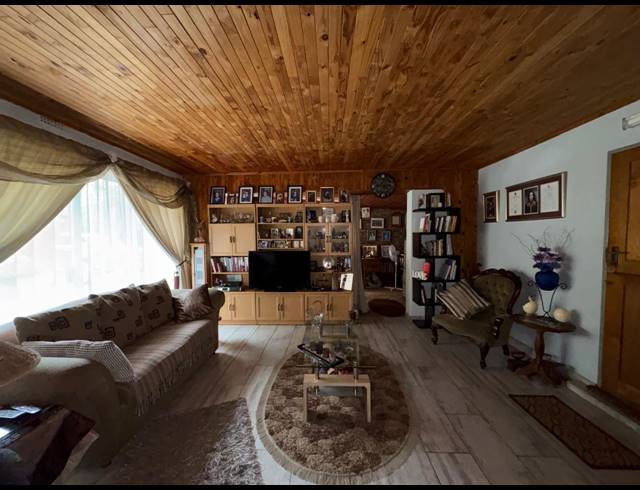 4 BEDROOM HOUSE FOR SALE IN VAN DER MERWES KROON